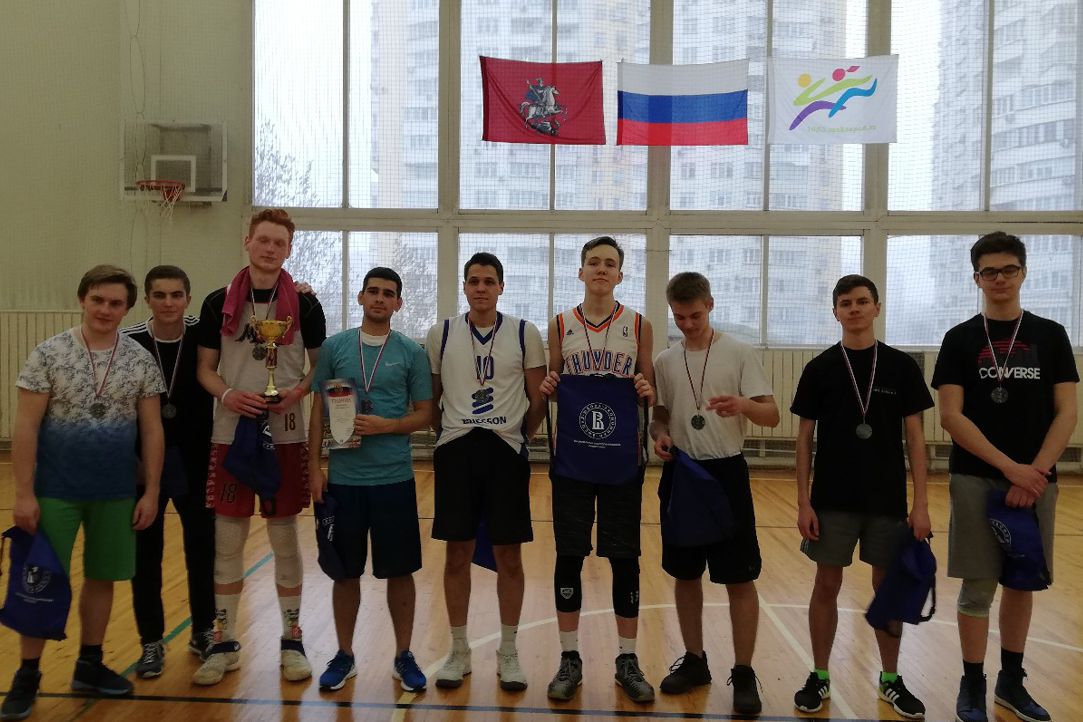 Студенты ФМЭиМП взяли 2-е место на Спартакиаде НИУ ВШЭ по баскетболу