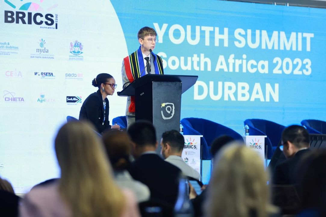 Выпускник программы “Международные отношения” принял участие в IX Молодежном саммите стран БРИКС в ЮАР