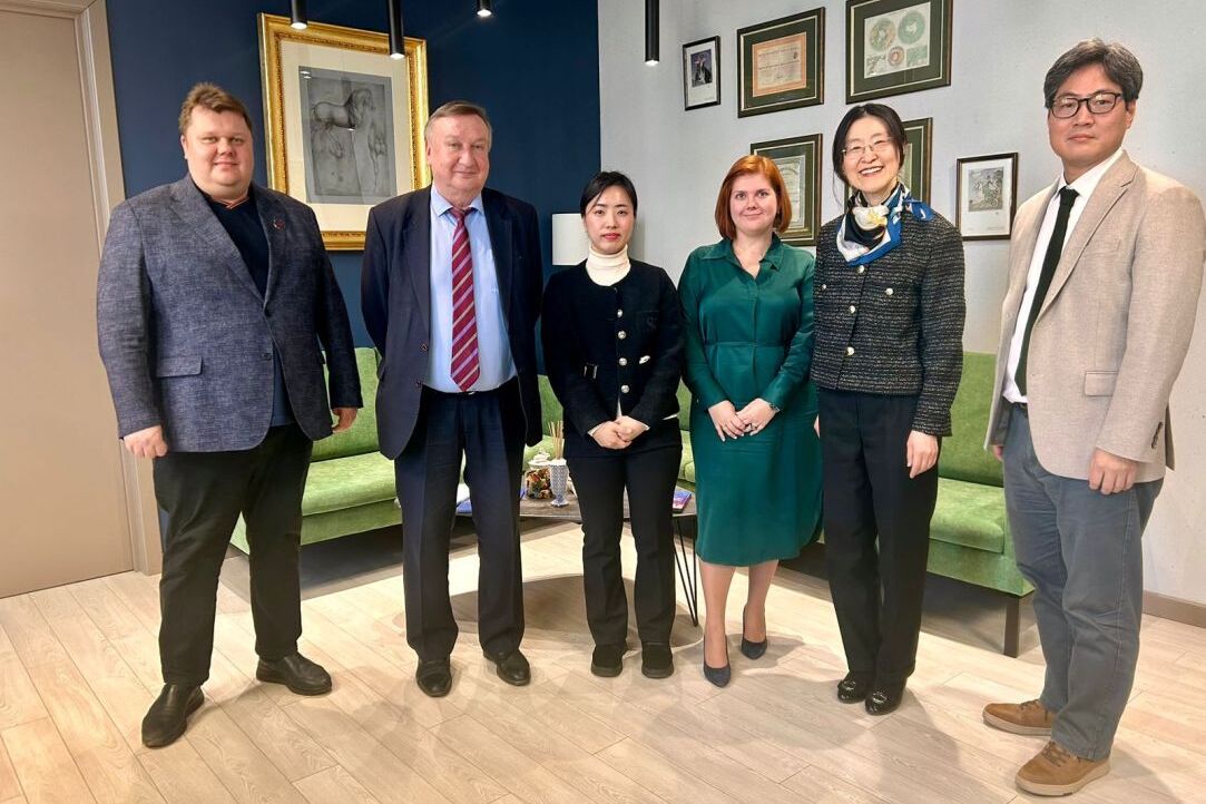 Meeting of Anastasia Likhacheva withCounselor of the Embassy of the Republic of Korea Kim Sewon and the new Director of the Moscow office of the Korea Foundation Lee Somyung