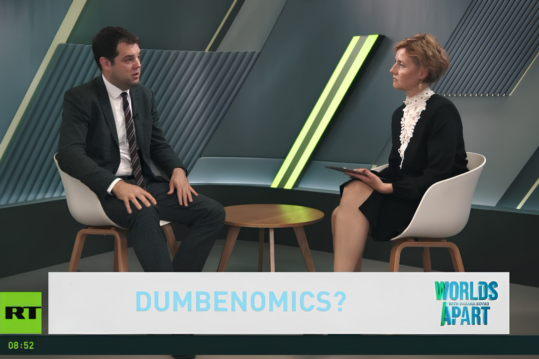 Игорь Макаров в эфире программы Worlds Appart на телеканале RT