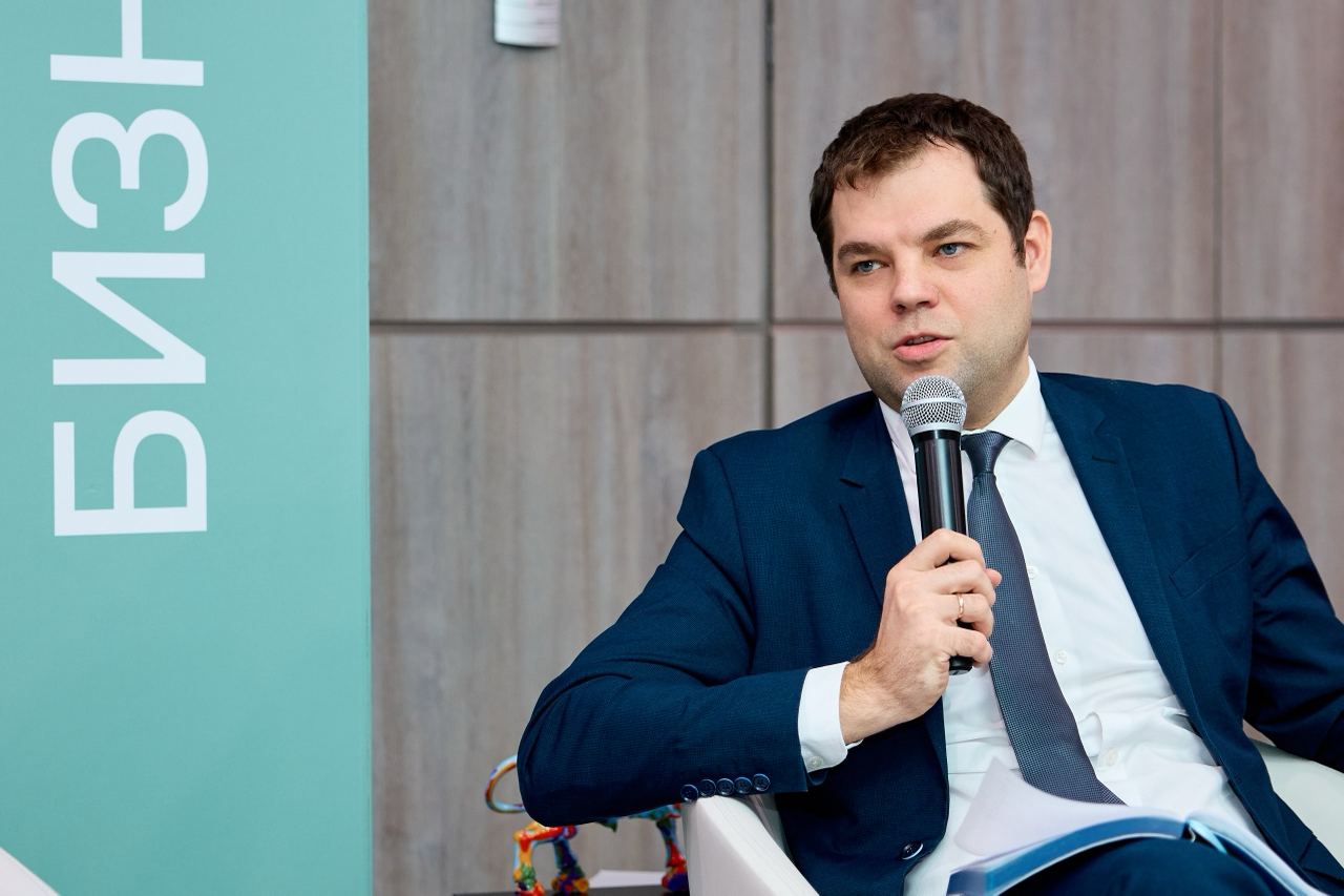 Игорь Макаров